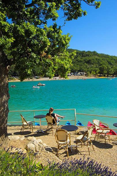 Mobilhome 4/5 P /Gorges Du Verdon / Tout Equipe / / Tout Confort / Refait A Neuf / Lac De Ste Croix A Proximite Sainte-Croix-de-Verdon Buitenkant foto